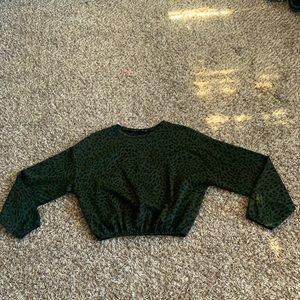 Cropped green leopard print sweatshirt